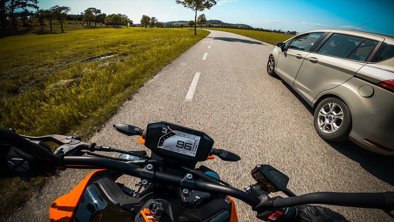 The PURE SOUND of 2023 KTM Duke 790 🏍 Engine SOUND! RAW (ASMR) 🧡 (4K) #austria #790 #duke