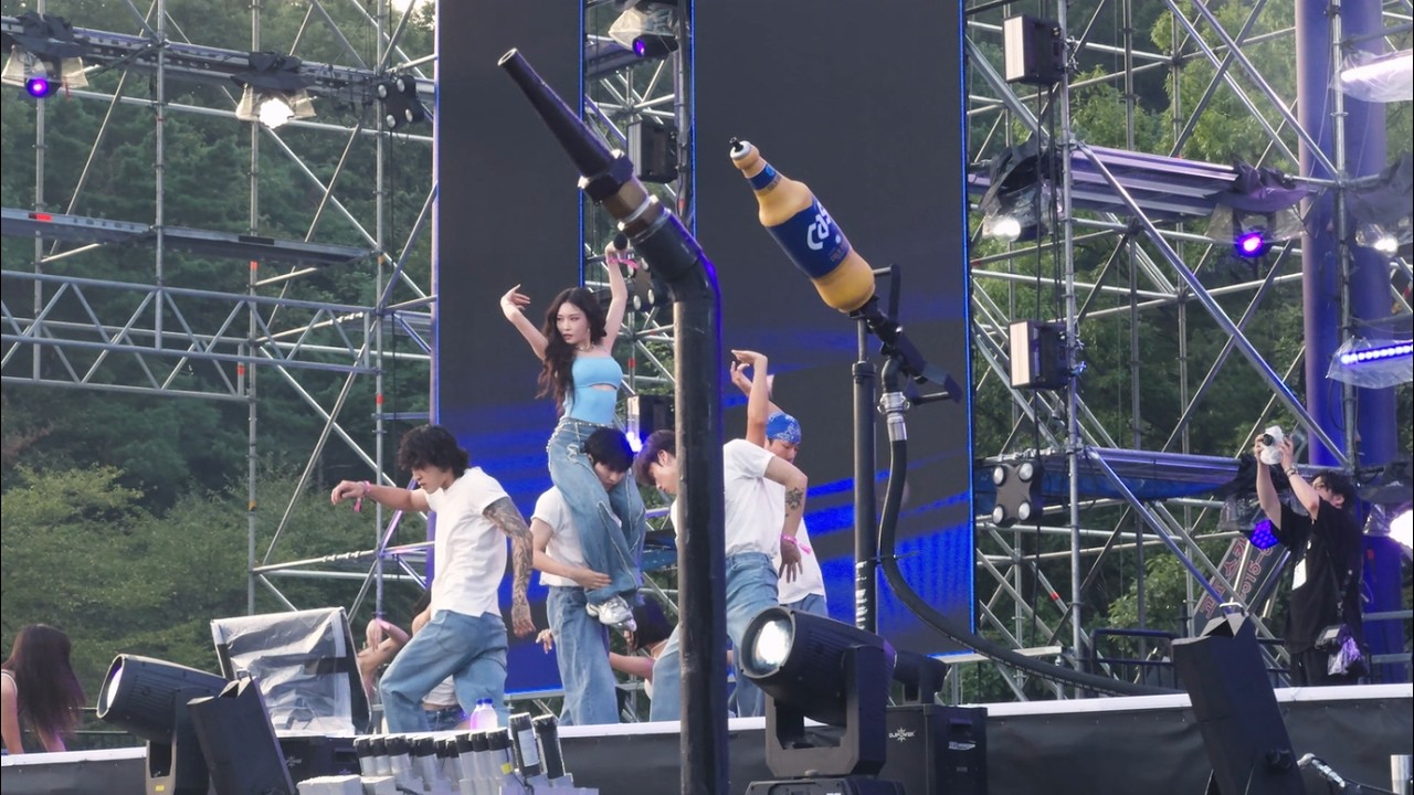 [FANCAM] 240824 청하 - I'm Ready at CASSCOOL 페스티벌(Side View)