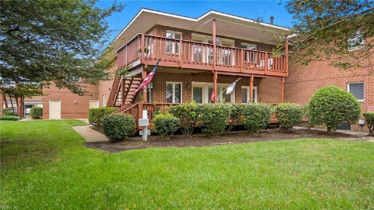 1226 Foursome Lane, Virginia Beach, VA Presented by Kim Rogers Maxwell.