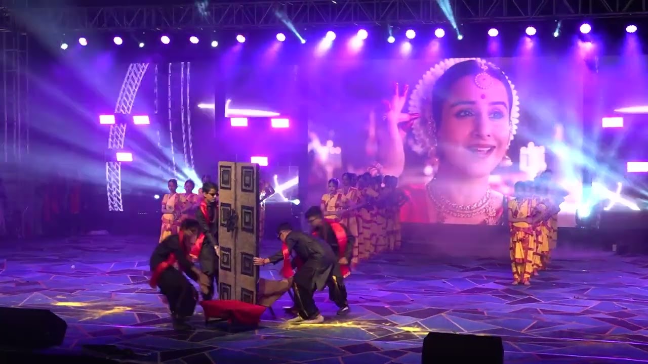 class 9th //bhool bhulaiya dance act// modern academy school anjad