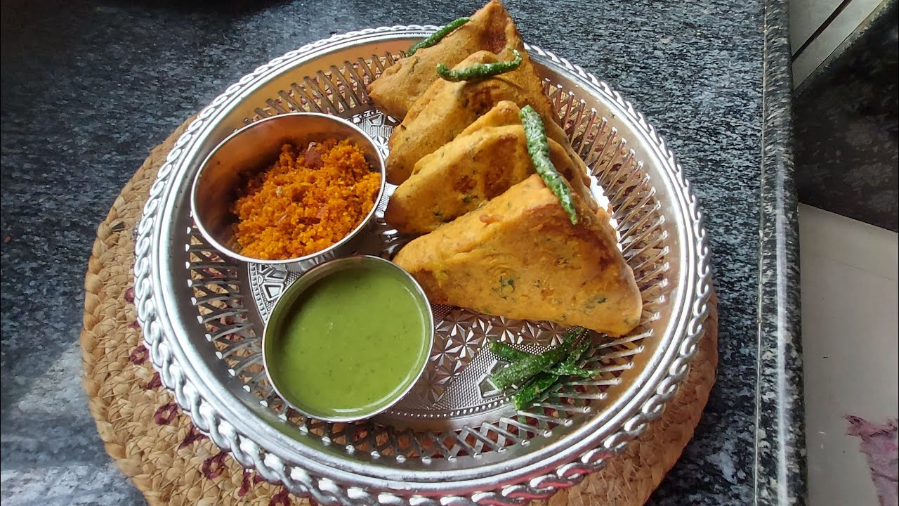 झटपट ब्रेड पकोडा रेसिपी |खमंग आणि चटपटीत ब्रेड पकोडे |Homemade Bread Pakoda Recipe |Mandakini Recipe