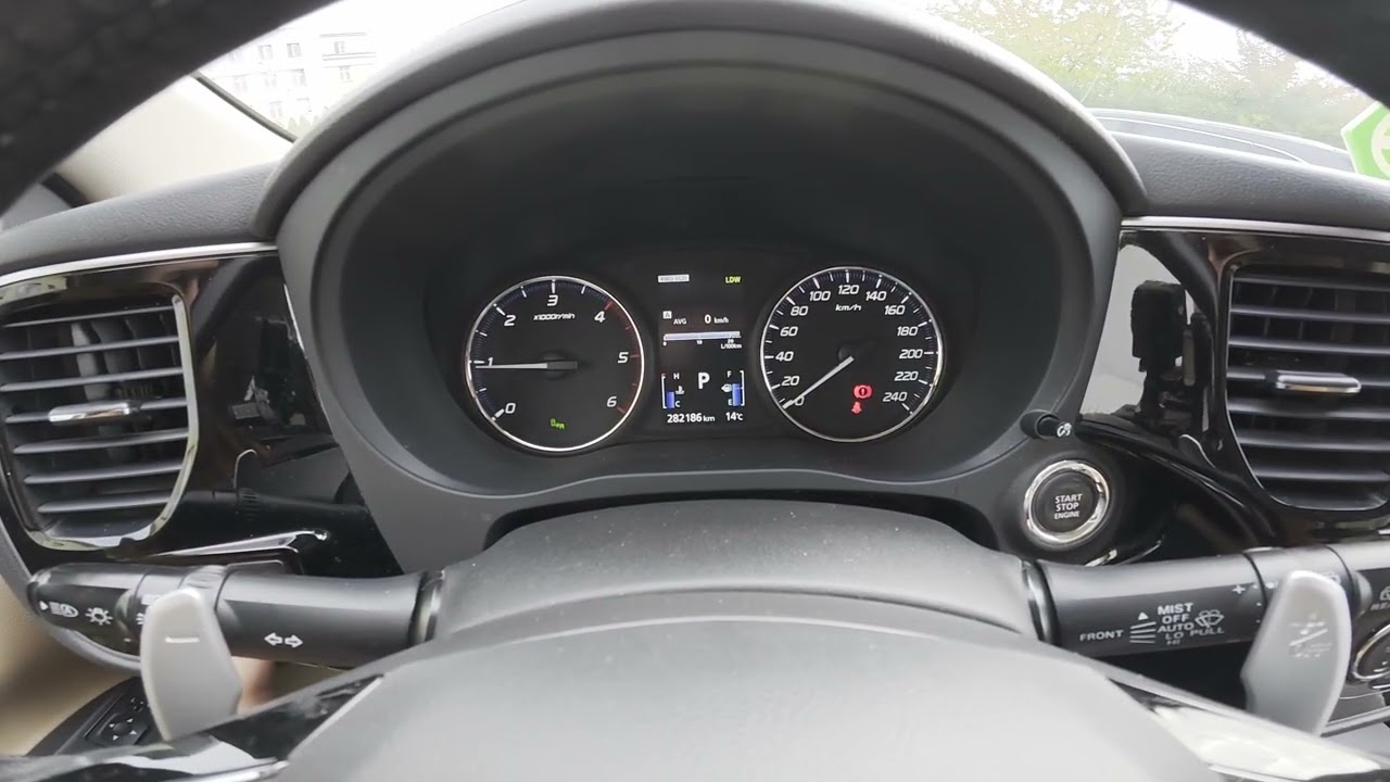 MITSUBISHI Outlander (2017-2022) &ndash; Как проверить текущий расход топлива