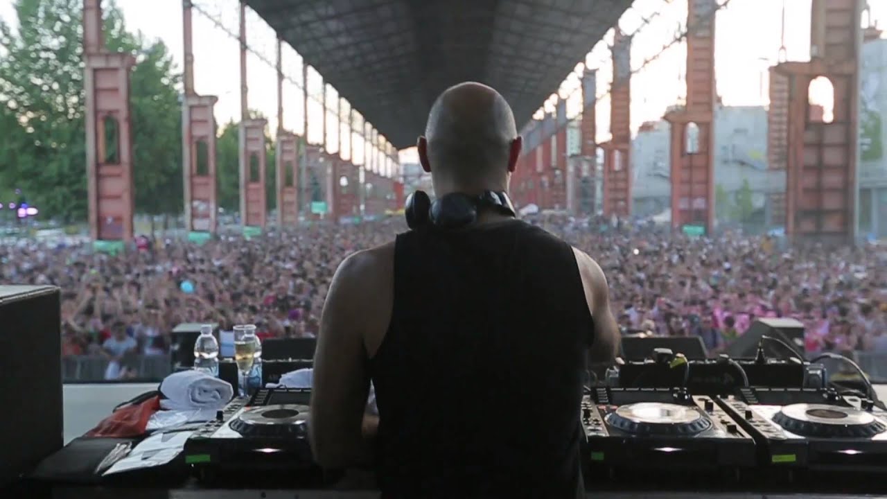 Len Faki @ Kappa FuturFestival 2014 // Day 1 // 05-07-2014