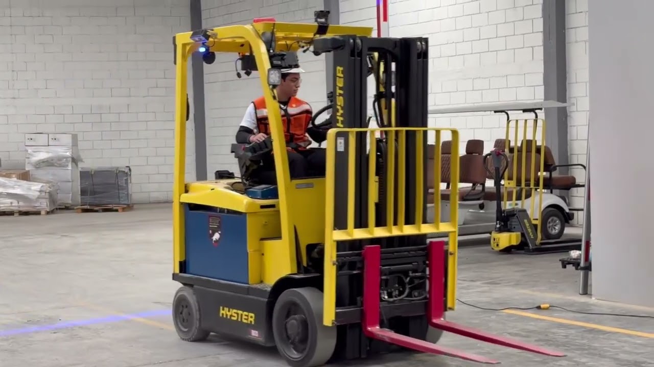Pluma Automática Industrial | Control seguro de accesos para montacargas y peatones