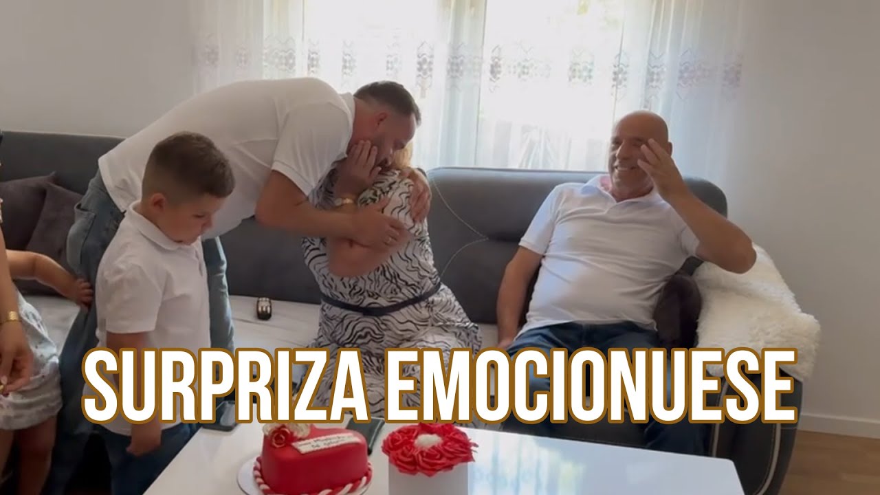 Lotet e pa ndalshum të Nënës nga Surpriza e Fëmijëve.
