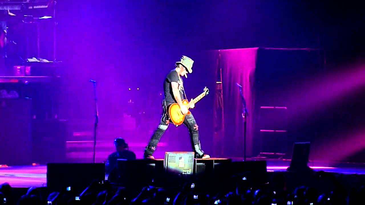 Guns N' Roses - This I Love [HD] live