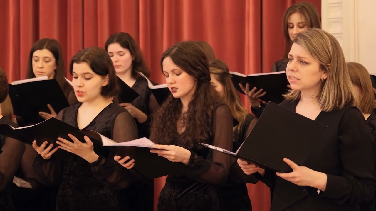 Female choir ALEA singing Radiohead - Everything in its right place