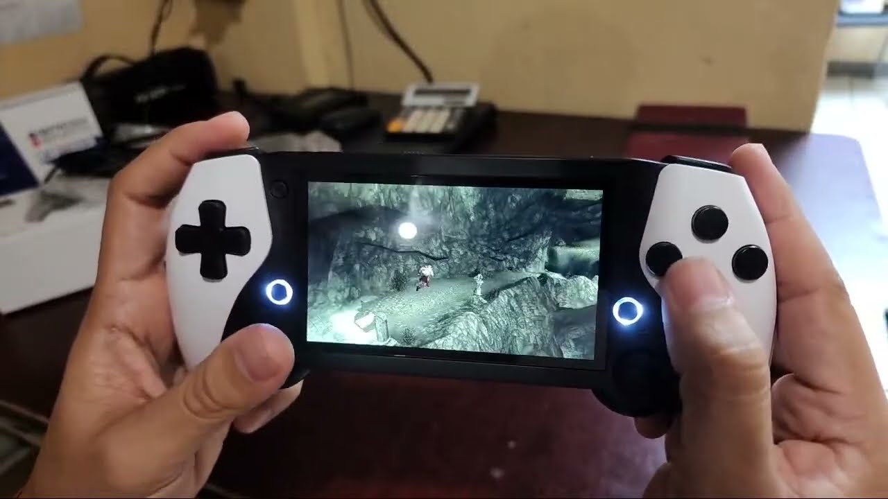 PROBANDO CONSOLA M25 CAPAZ DE EMULAR PSP