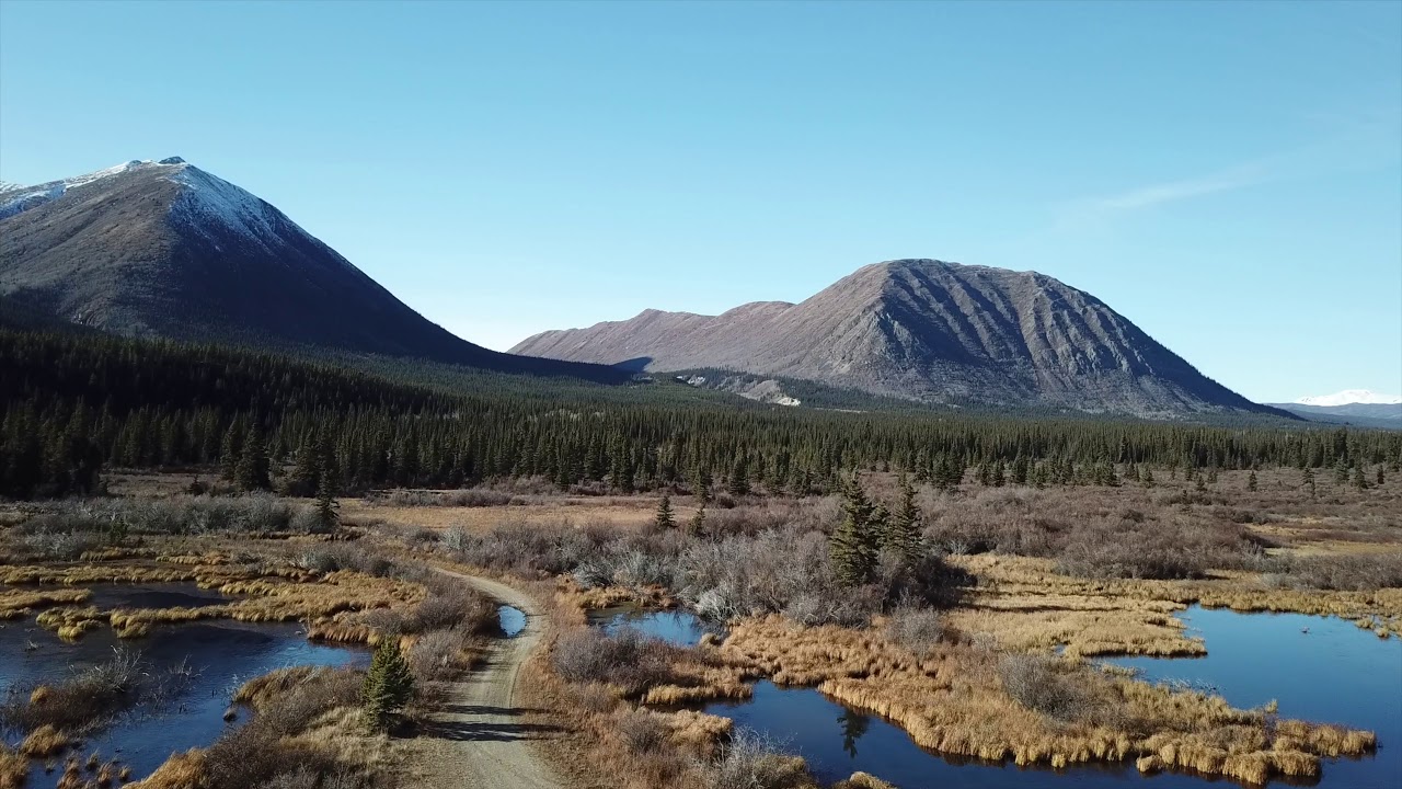 Highway views - Yukon to Alaska by 4K drone