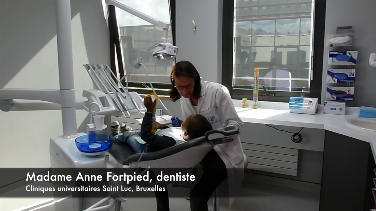 Distraction chez un enfant de 3 ans en soin dentaire