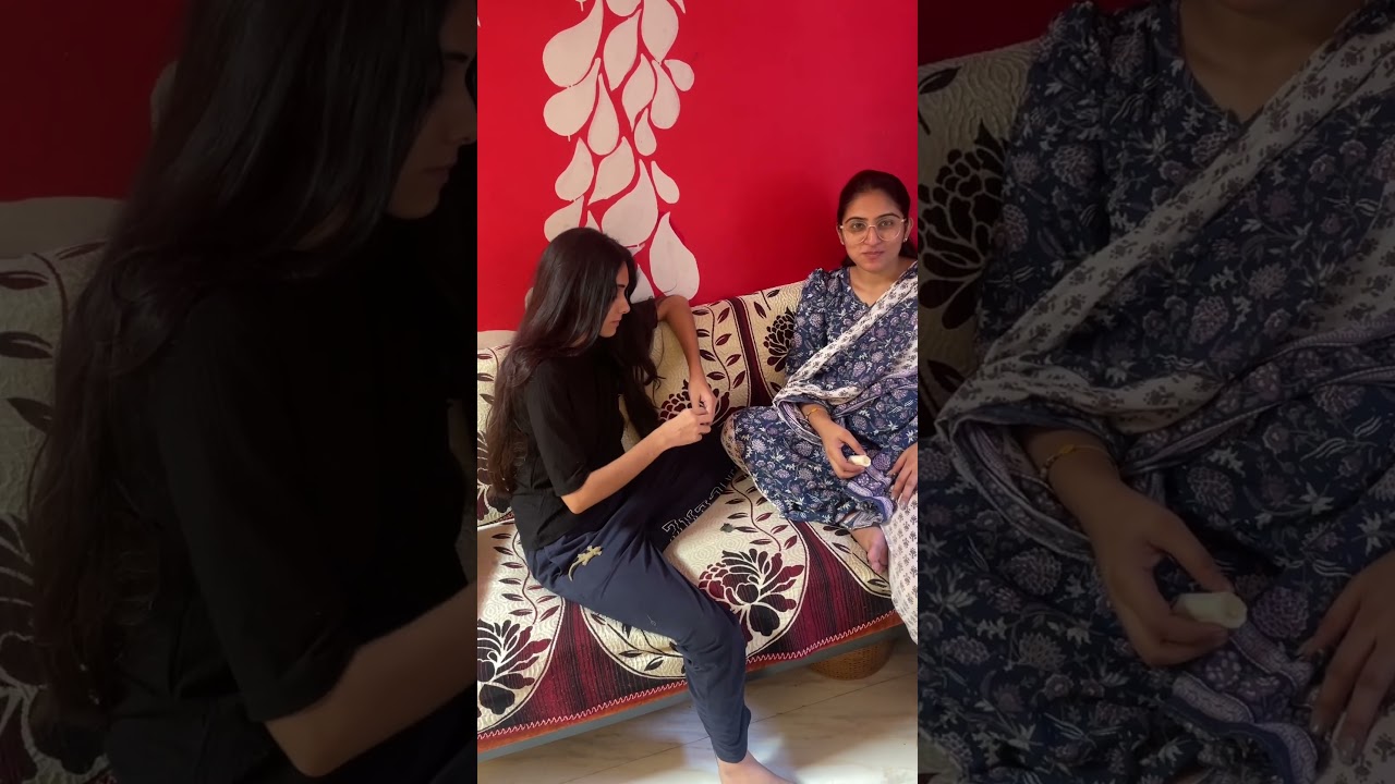 Fake lizard prank on her😂