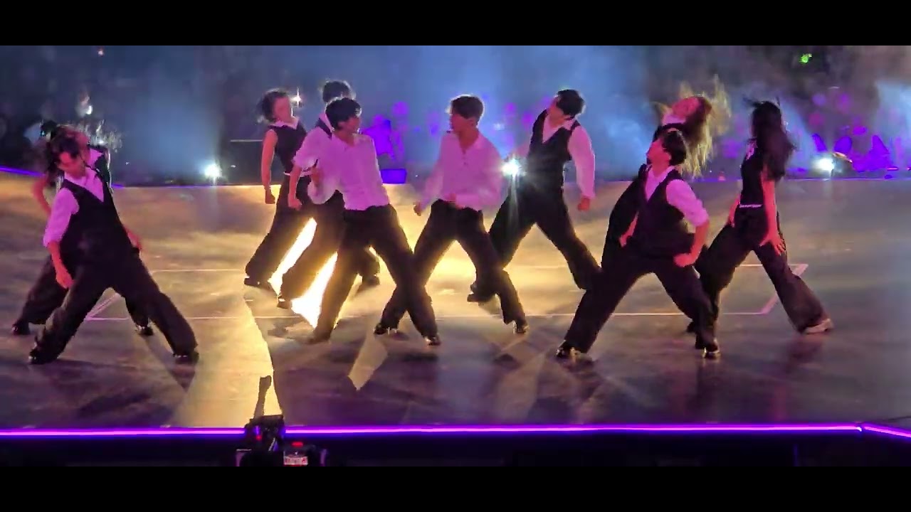 Shownu and Hyungwon Love me a Little Kcon Mcountdown 2025