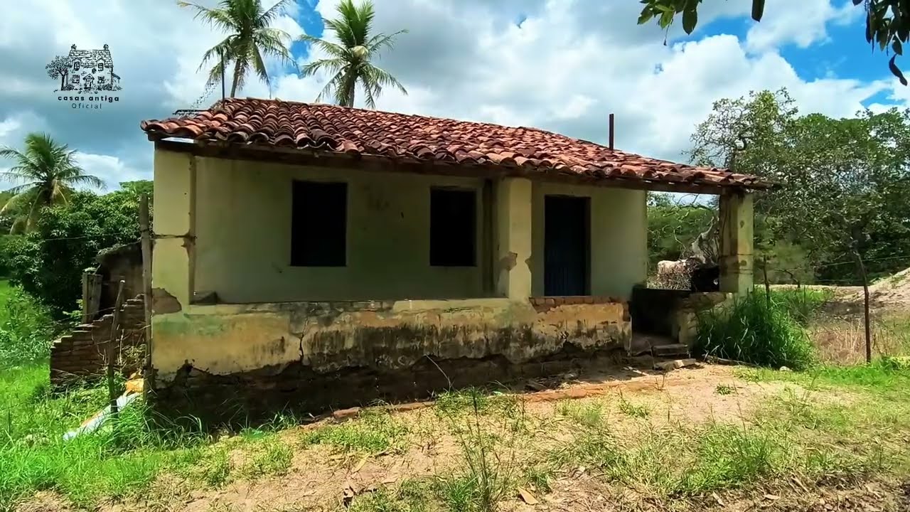 Casa deixada pra trás, uma triste e real realidade, das zonas rurais 