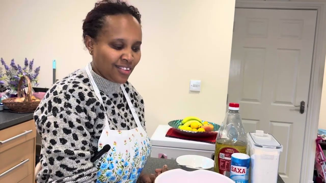 Making whole meal chapatis 