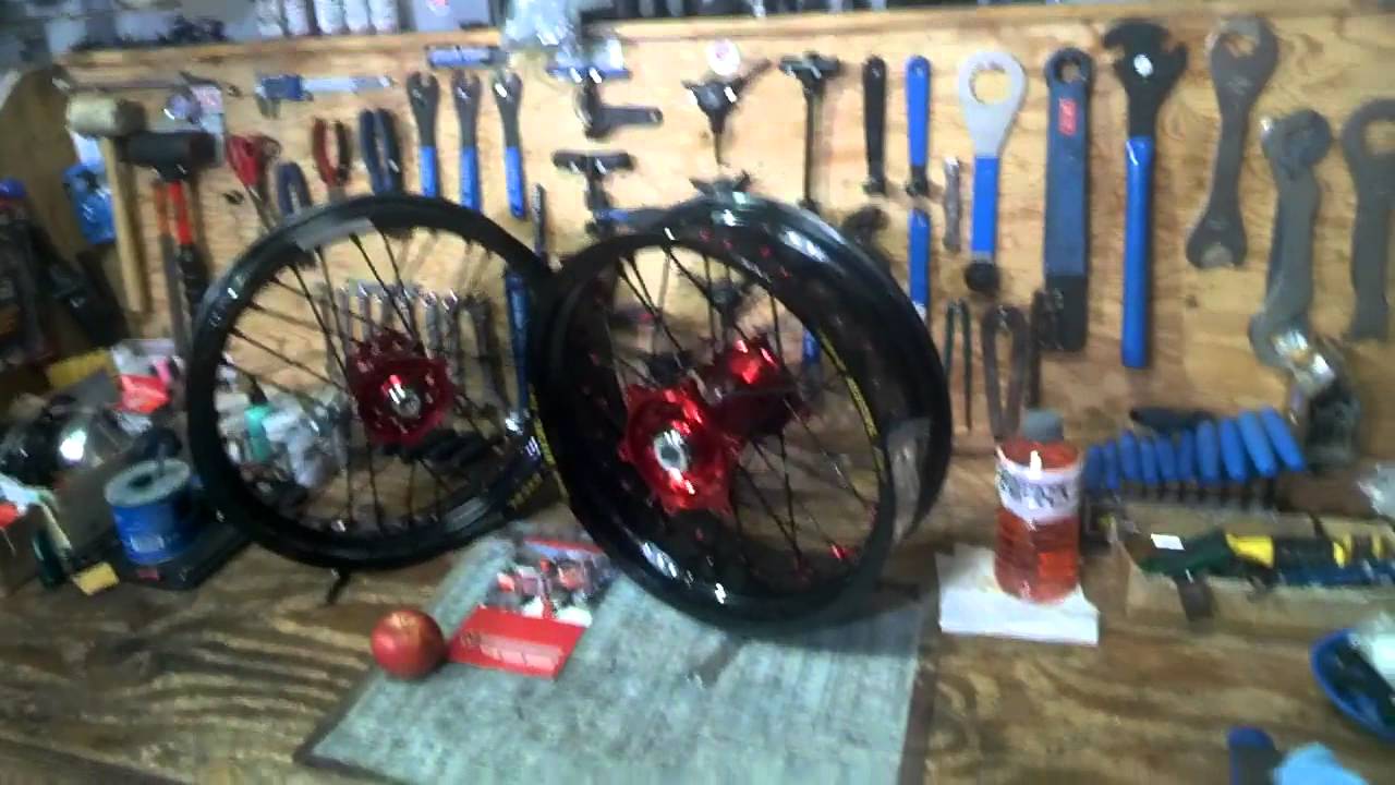 What size supermoto wheels should you buy?