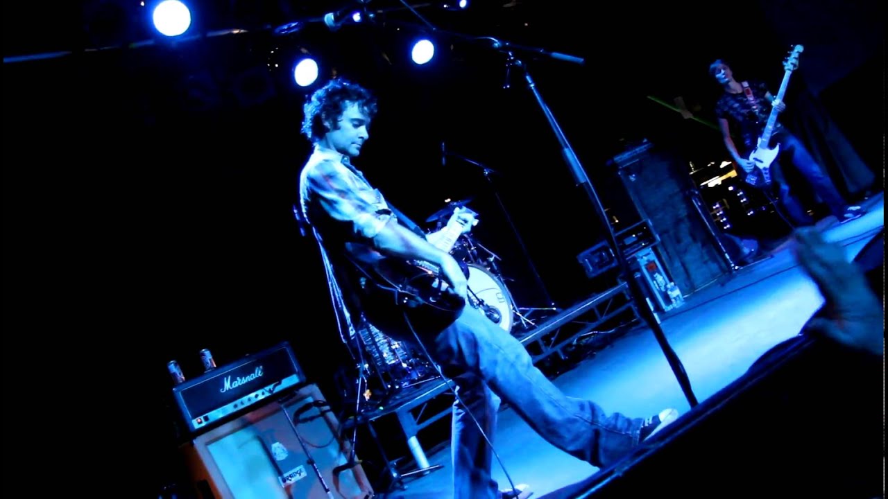 Jam, Kit and Wanet AKA Spiderbait @ Hi-Fi, Melbourne (19th June 2010)