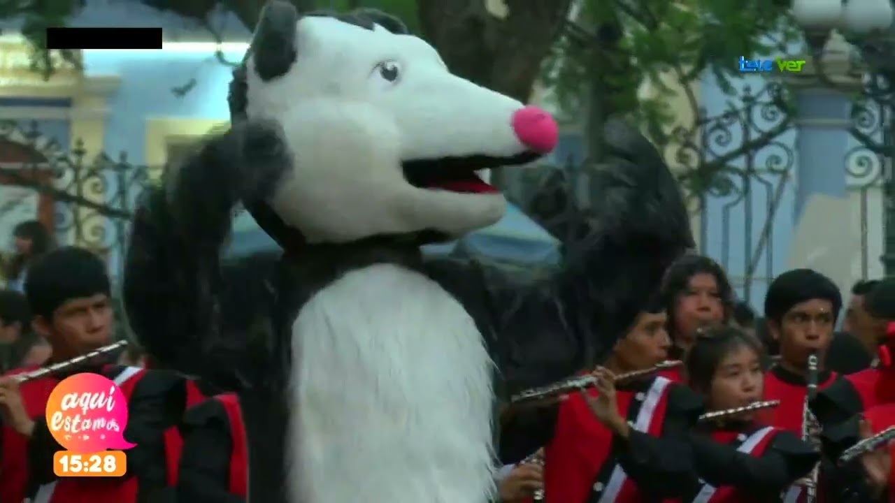 Se realiza desfile en la ciudad de Córdoba por el 21 de mayo
