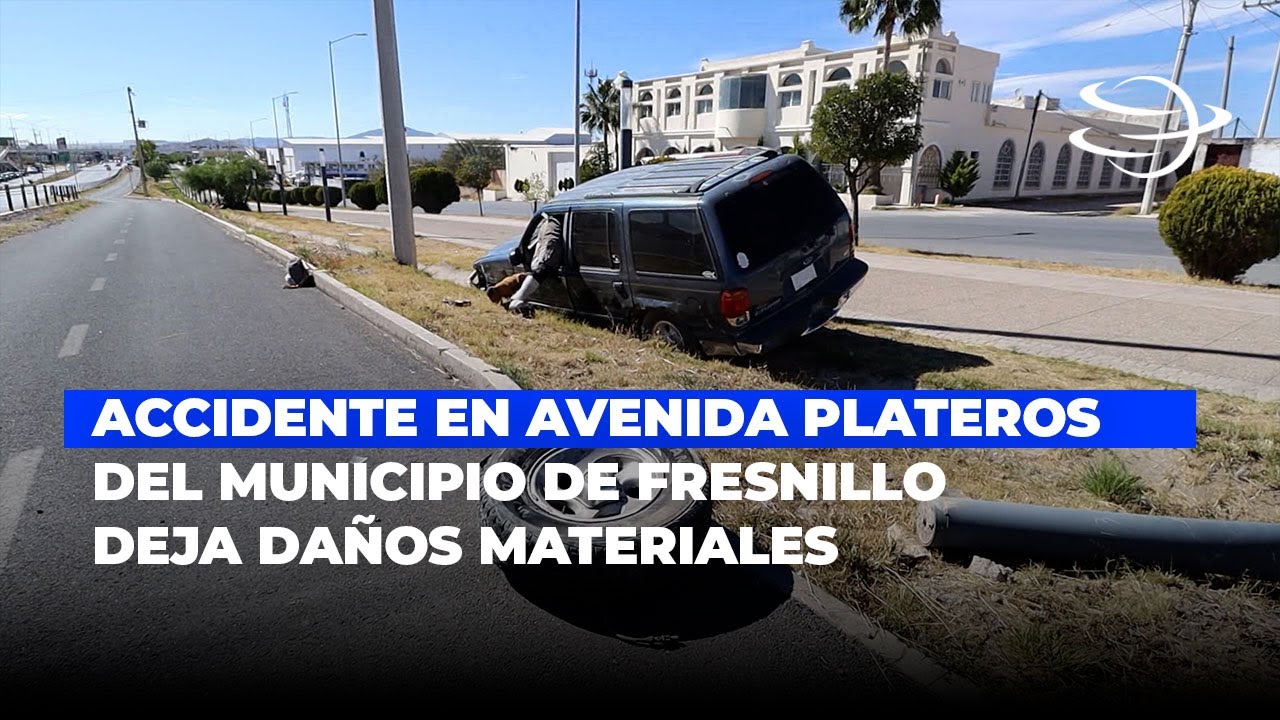 Accidente en la Avenida Plateros deja da&ntilde;os materiales