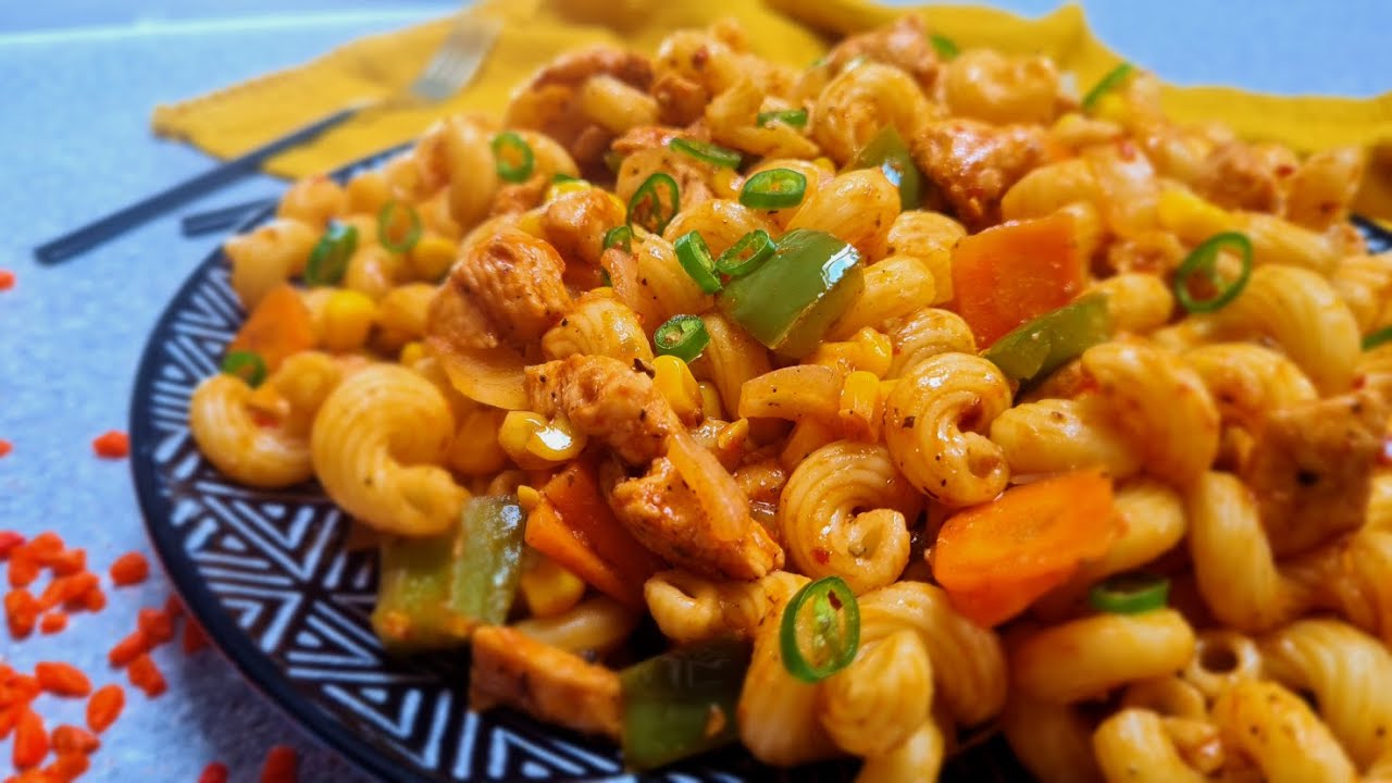 Quick & Delicious Chicken and Vegetable Pasta By Yummy Halal !