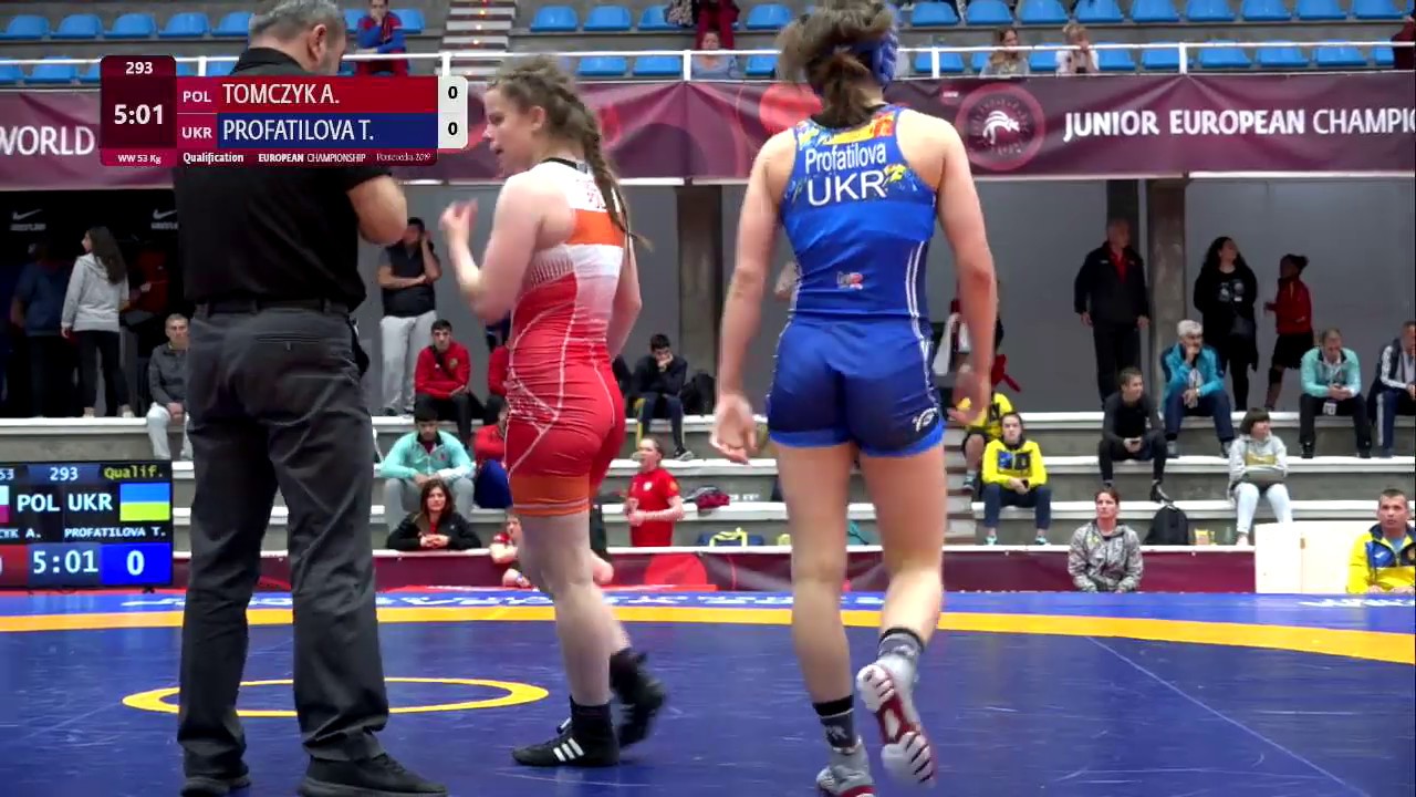 Qual. WW - 53 kg: A. TOMCZYK (POL) v. T. PROFATILOVA (UKR)