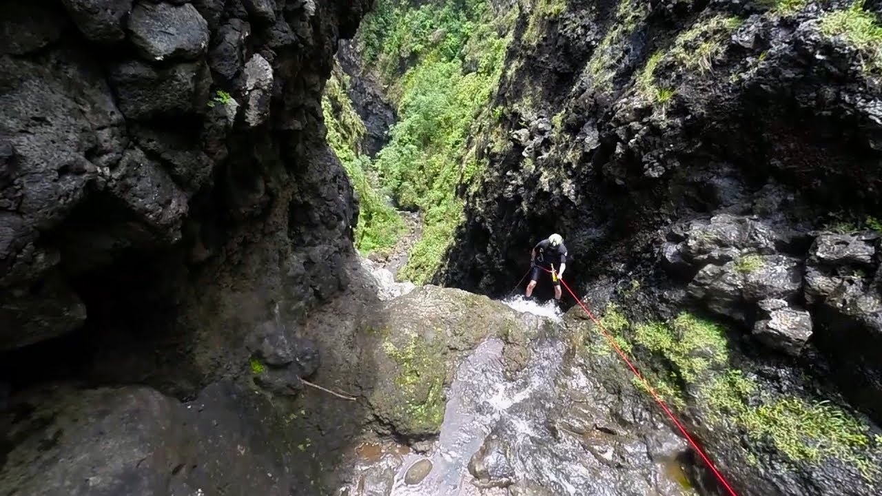 Canyoneering on Oahu - Exploring the Unexplored