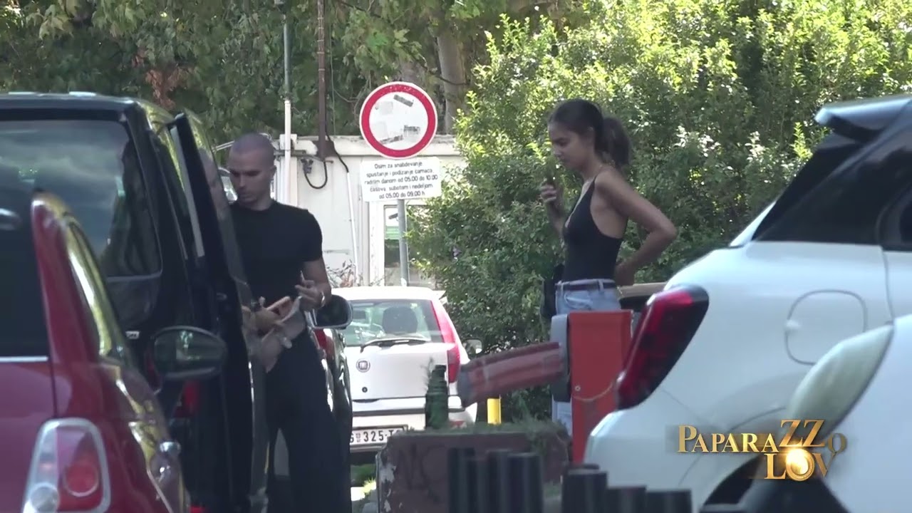 Voyage i nova devojka prvi put uslikani na ulicama Beograda kako se drže za ruke i ljube!