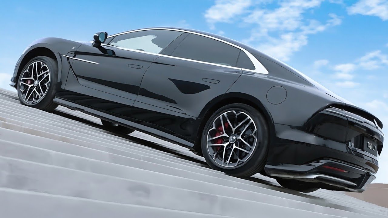 RIP Tesla Model Y? Xiaomi YU7 Just Destroyed America’s Best-Selling EV (2026)