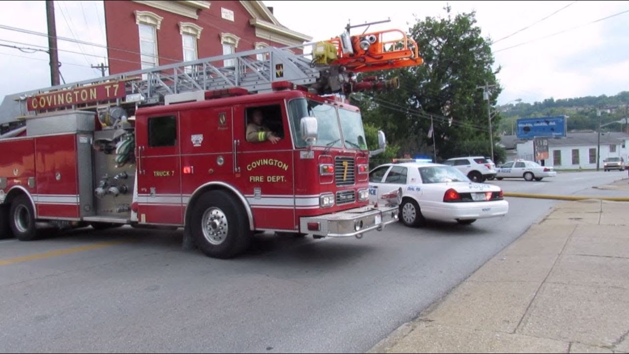 Covington, KY - Apparatus Responding & Scene Video - Structure Fire