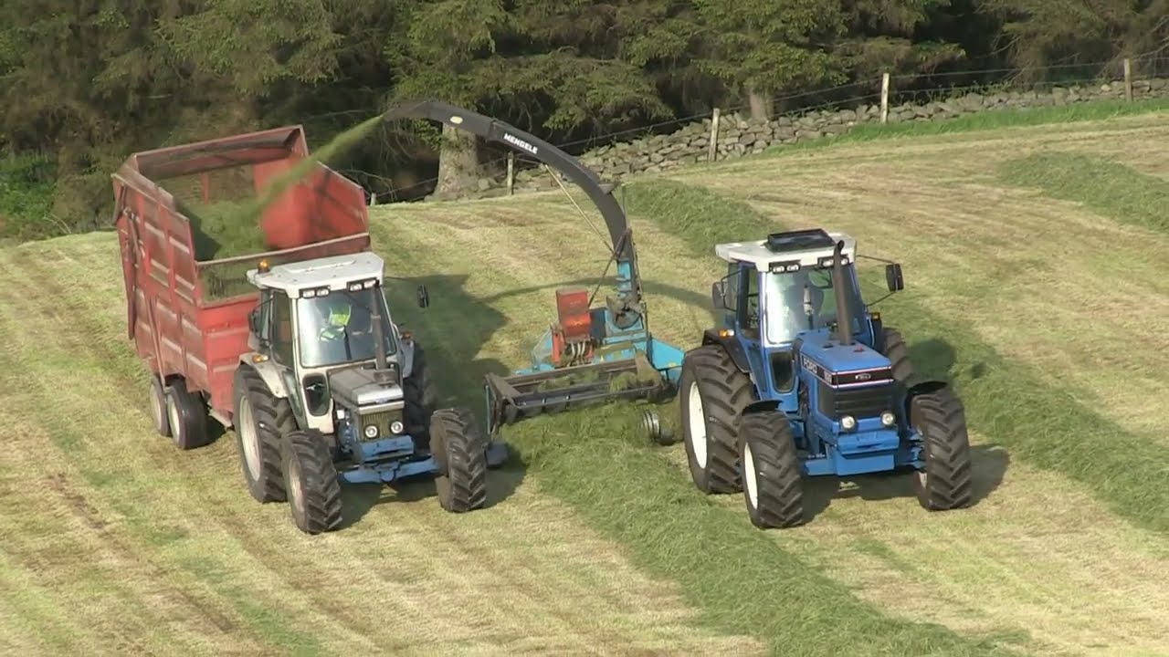 FORD 8830 AND MENGELE SH40N FORAGE HARVESTER