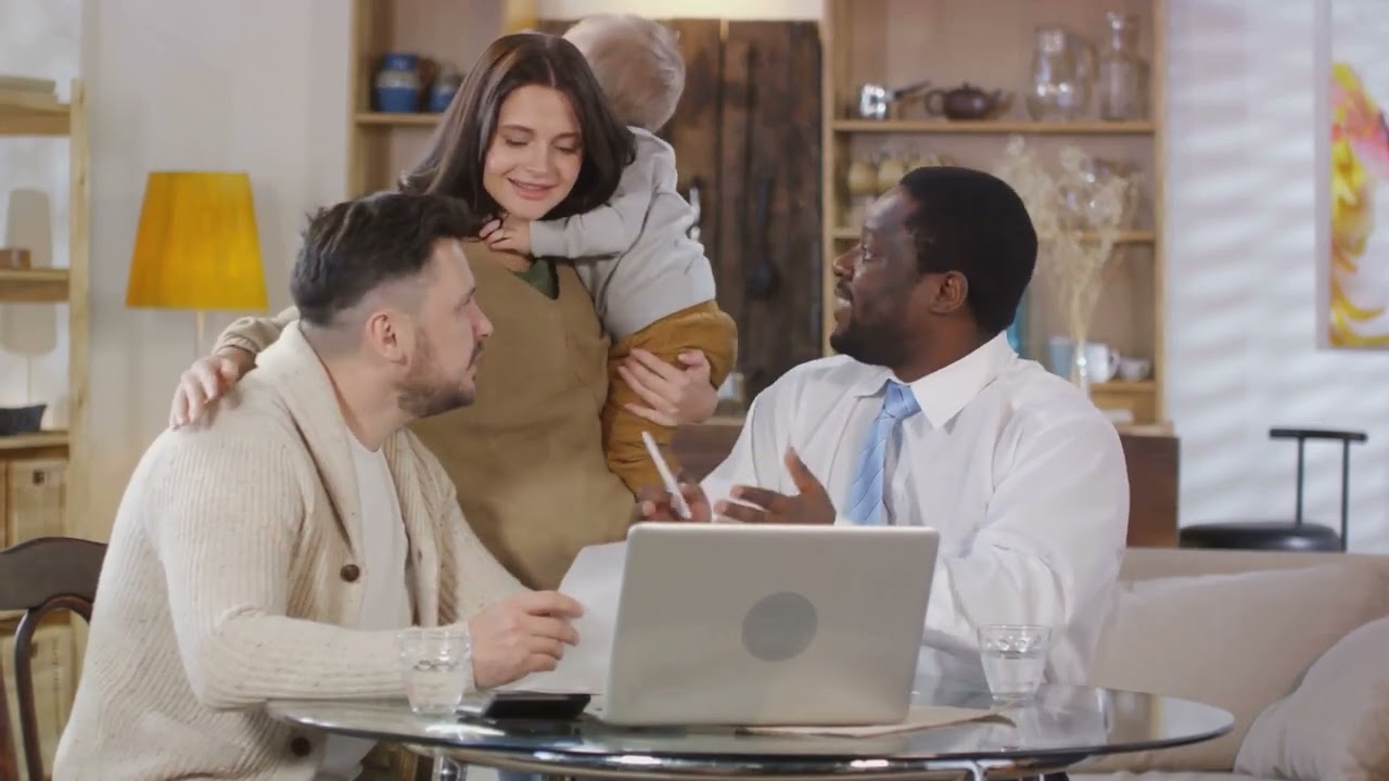 What Does a Financial Advisor Do?