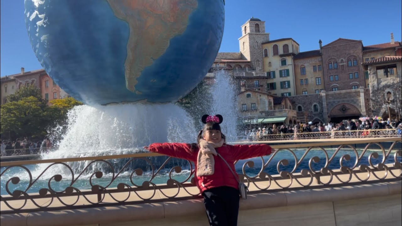 Marchelle Goes to Tokyo Disneysea: Happy New Year 2025!