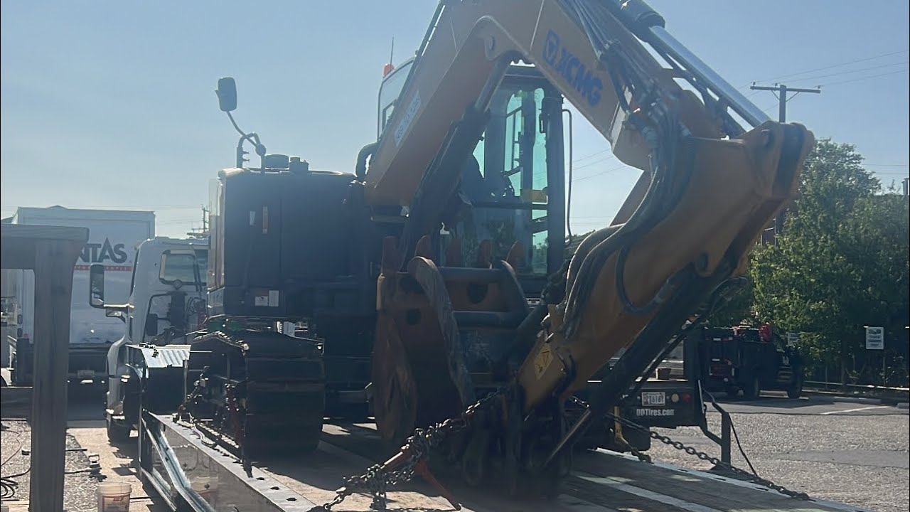 Morning Settings - Loading Mini Ex & Concrete Buggy