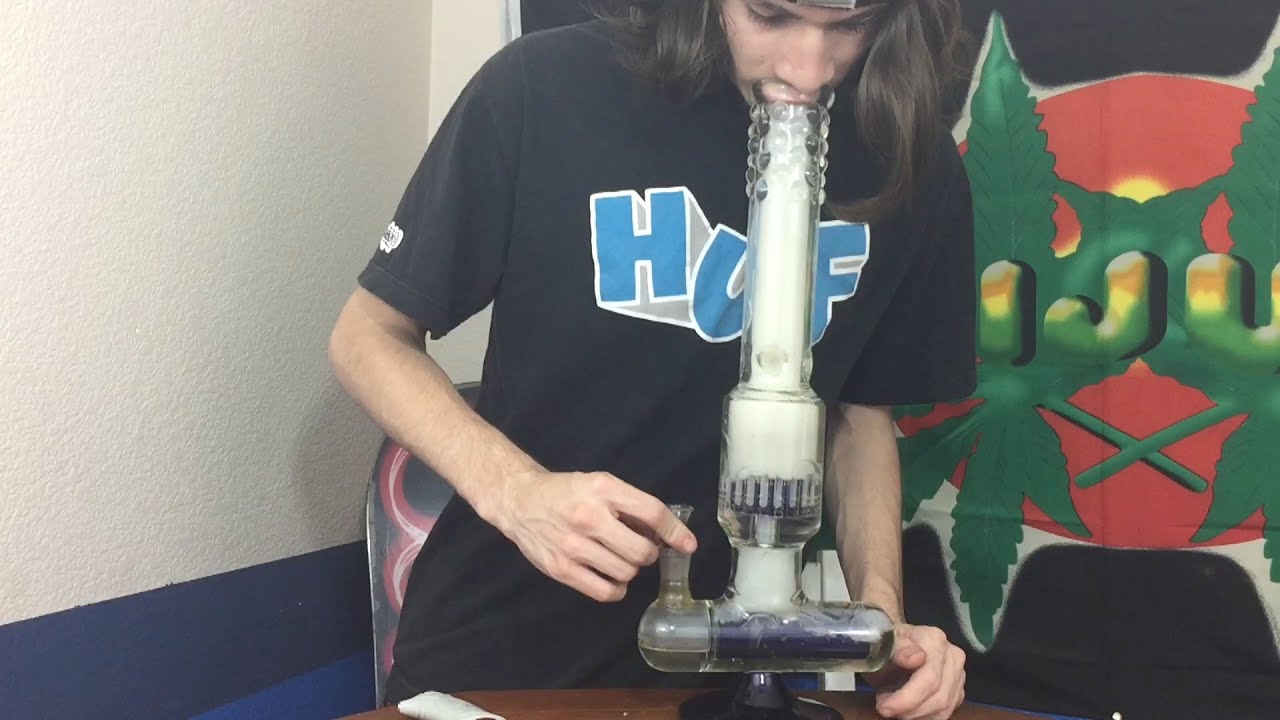 QUICK CHILL SMOKE SESSION! & NEW CAMERA?