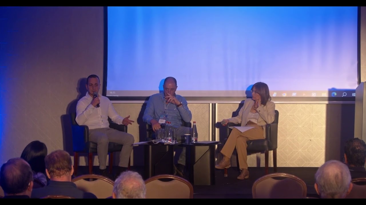 בריאת חשבון AI - טייס משנה או סכנה מקצועית