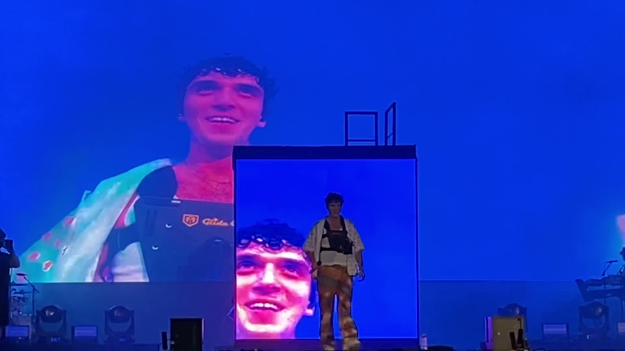 Lauv - I like me better - live at Lollapalooza July 30, 2021