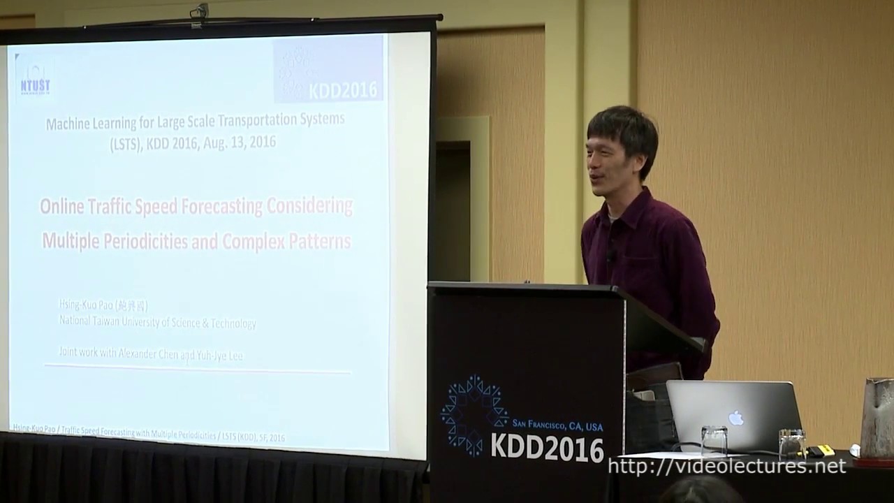 Online Traffic Speed Forecasting Considering Multiple Periodicities and Complex Patterns