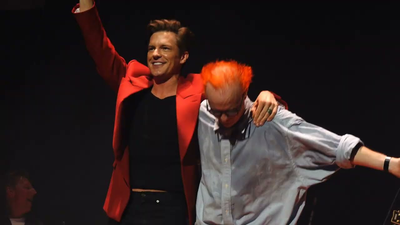Travis & Brandon Flowers - Somewhere in My Heart (Aztec Camera Cover) The Ovo Hydro Glasgow