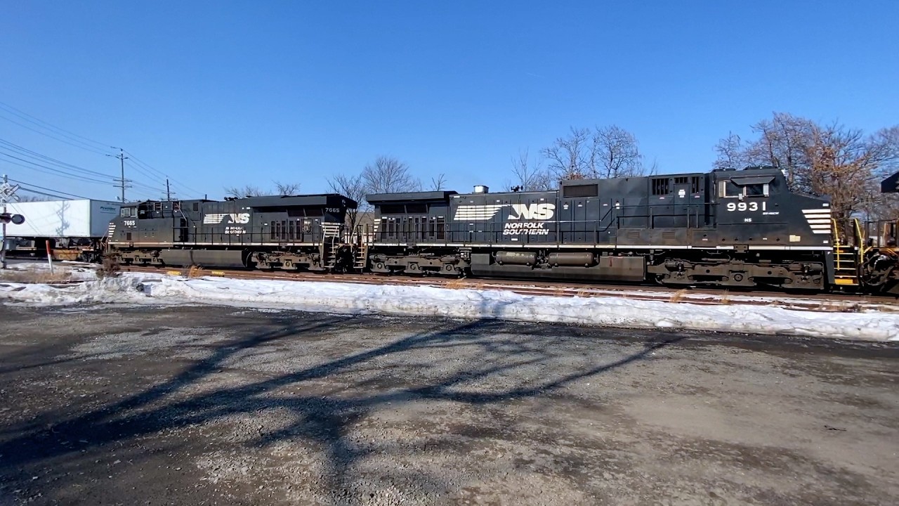 Lots Of Action Busy Morning At South Plainfield On The CSAO W/ Norfolk Southern & CSX Freight Trains