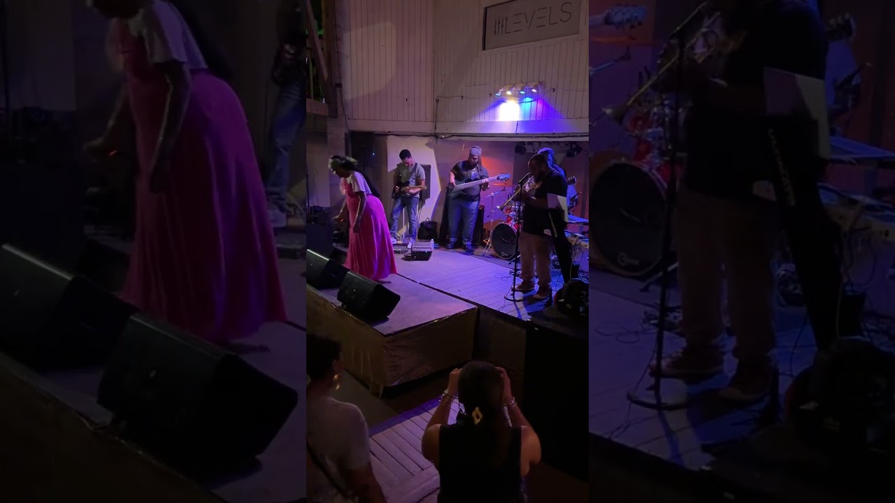 DEZARIE LIVE STX 2024