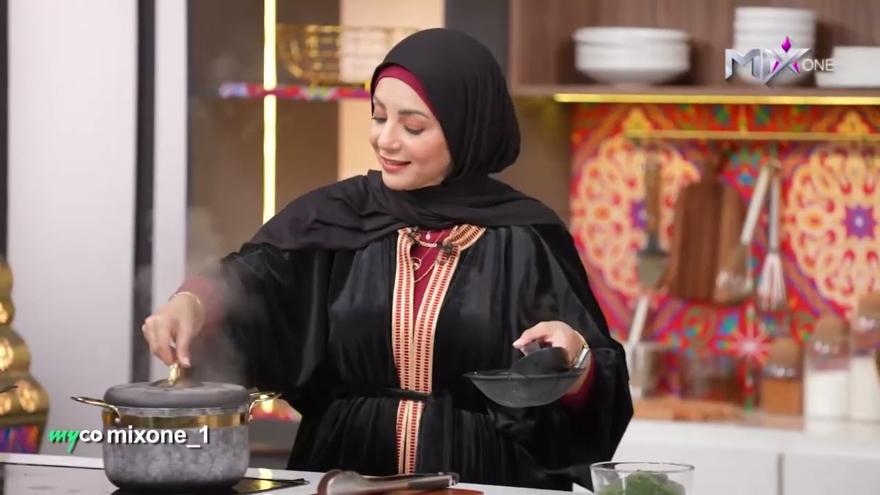 طريقة عمل ملوخية بالأرانب مع شيف سارة عبد السلام