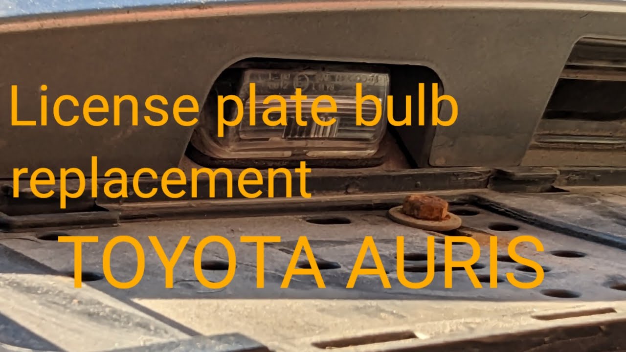 Замена лампы подсветки номерного знака TOYOTA AURIS #задняя дверь #лампа #замена