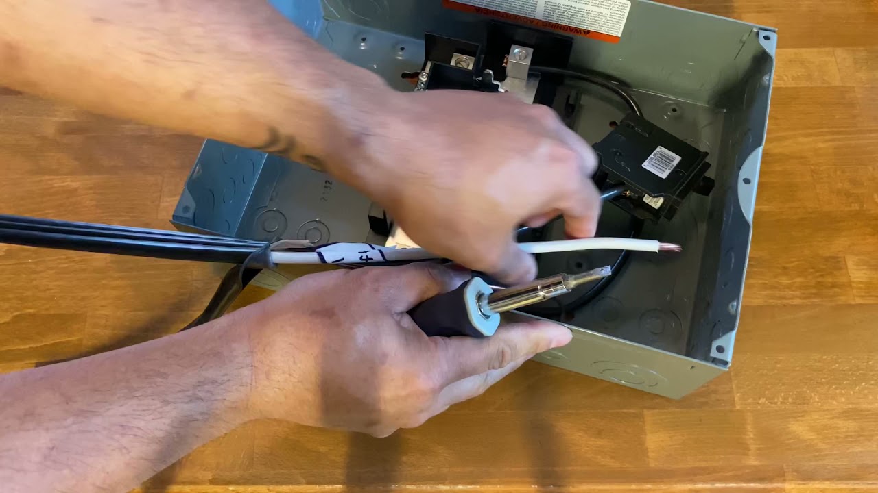 Wiring an electrical panel for 120v for solar system