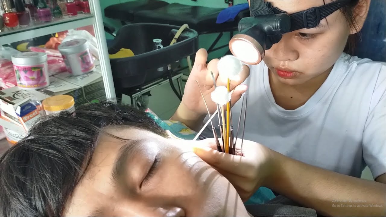 ASMR | Ear Wax Removal Relaxing with Cute Young Girl in Vietnamese Barbershop
