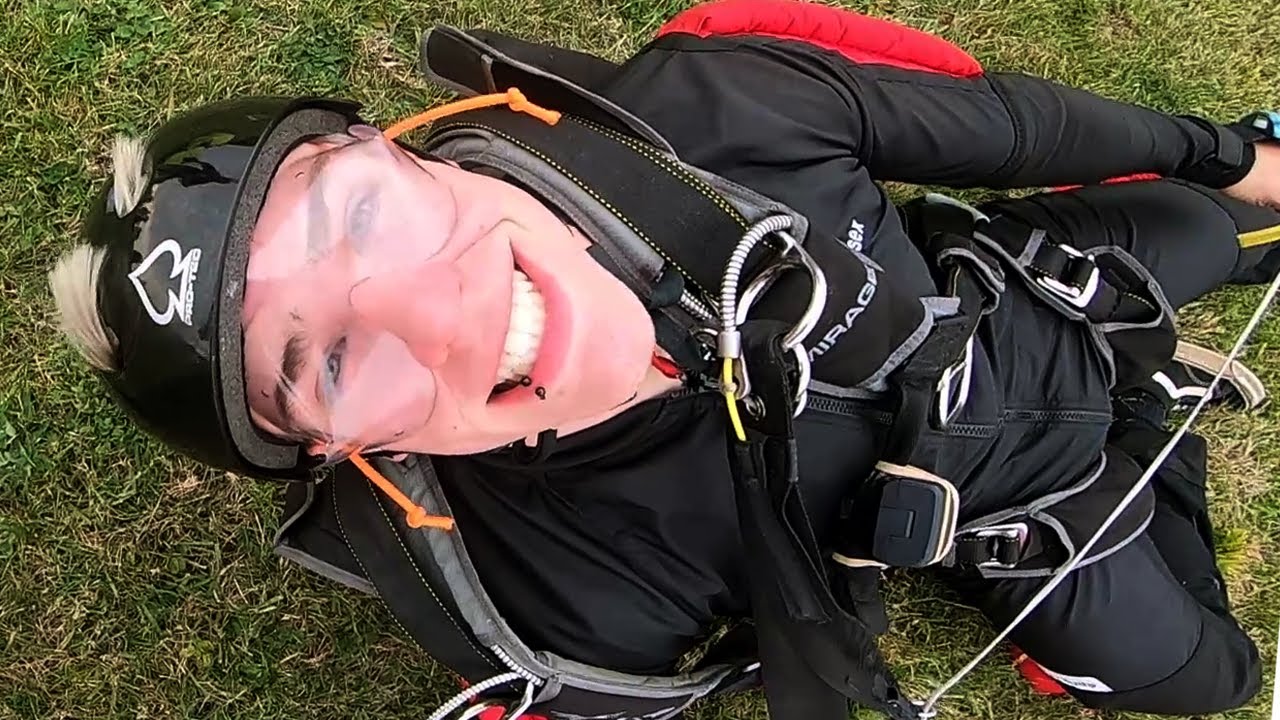 Gavin McCabe - AFF Level 1 Skydive (x1) & Danielle Febus' First Solo Exit & Landing