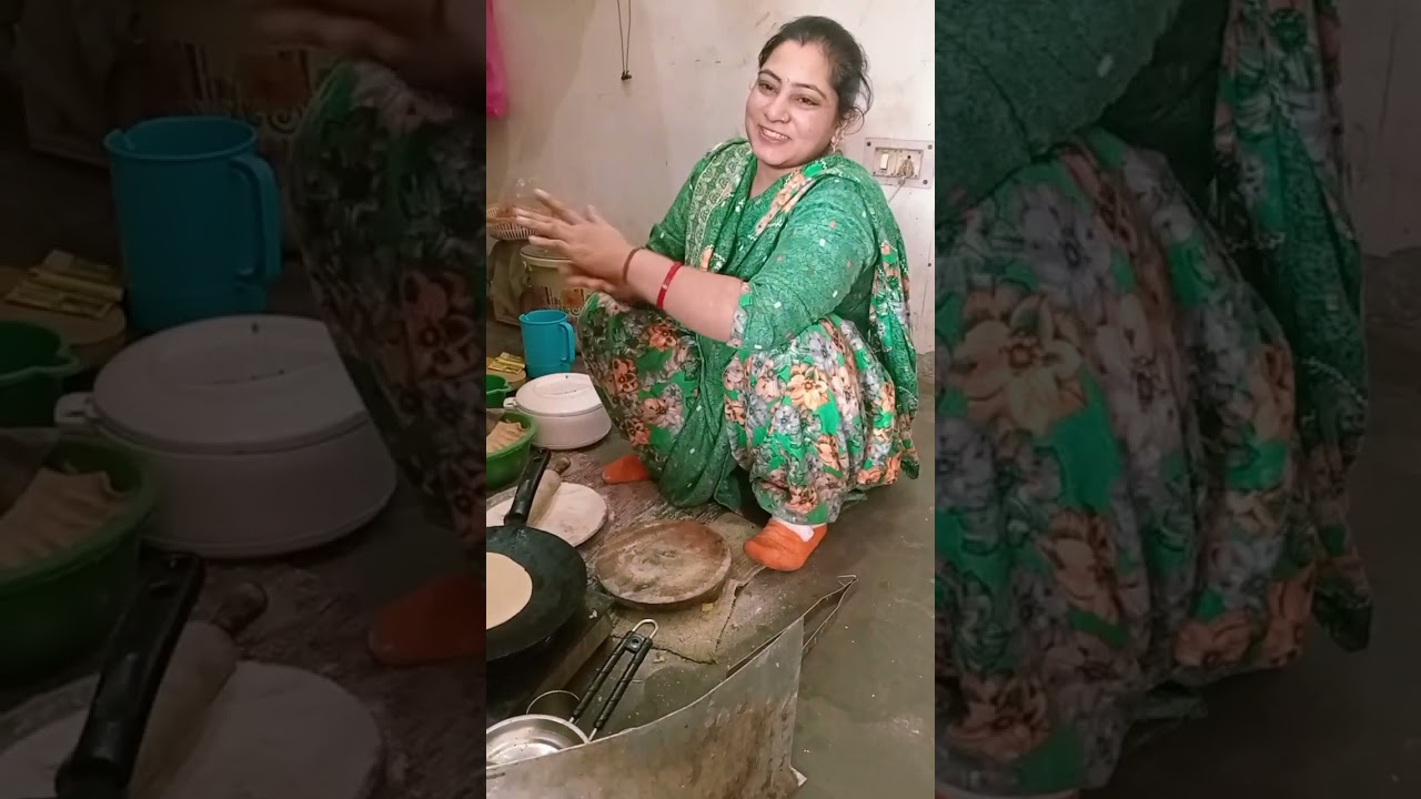 मेरी फ्रेंड खुद तो बाजरे की रोटी और  सरसों का साग खाके आ गई लेकिन मेरे लिए नहीं लेकर आई 😂 😂