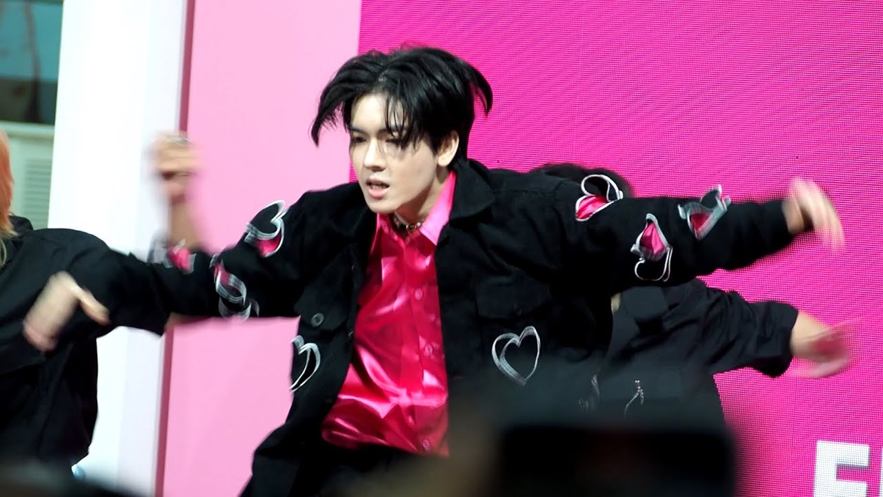 Yorch Yongsin - '음 (Mmmh)' + 'BTBT' Dance Performance @EVEANDBOY Siam Square One [030223]