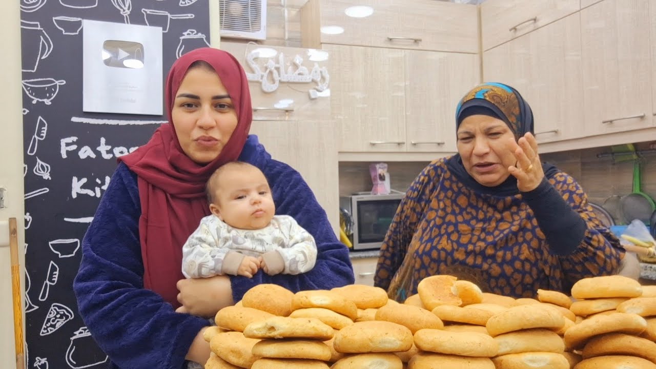 العيد فرحه💃لو عايزاه تعملي احلي وأسرع قرص ساده وبالعجوه لازم تشوفي الفيديو ده 👌❤️