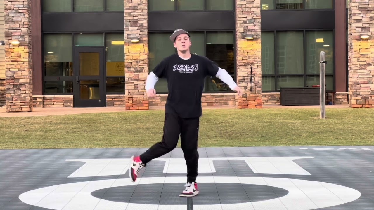 『Midnight Amaretto / Camellia』neoswing dance freestyle - 1 - (first time recording myself)