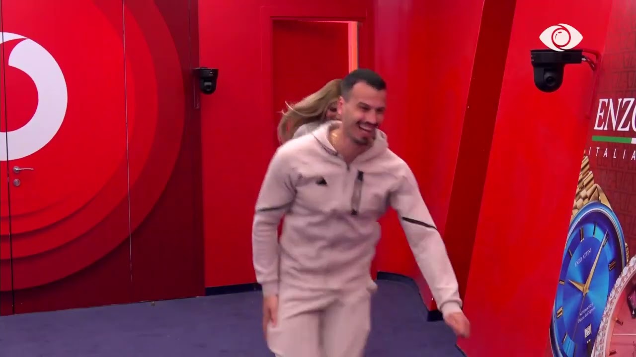 Mateo tremb Brikenën, banorja: Nuk flas sot me ty...