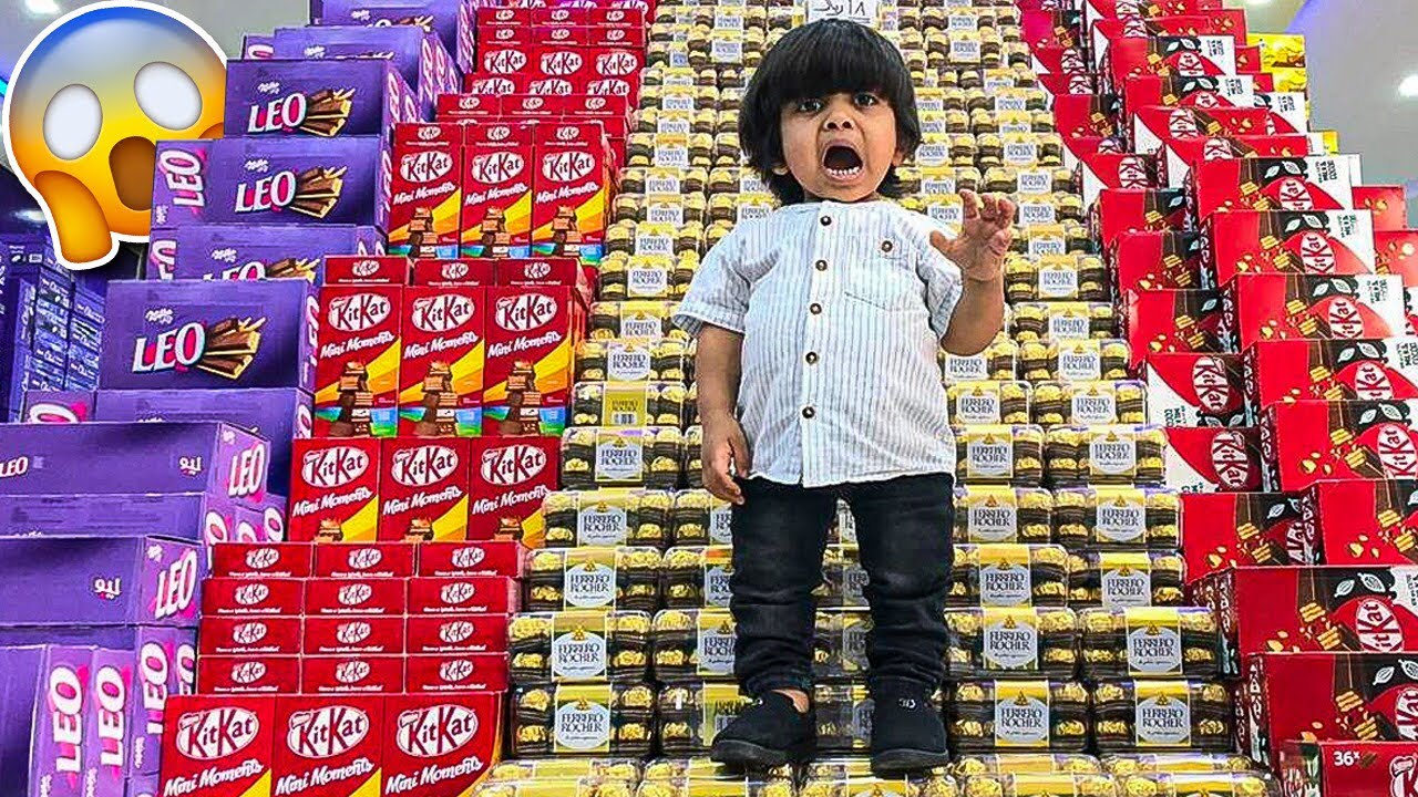 حمودي يشتري حلويات وألعاب ويسوي مسابقة الجزء الاول 🍬🍫